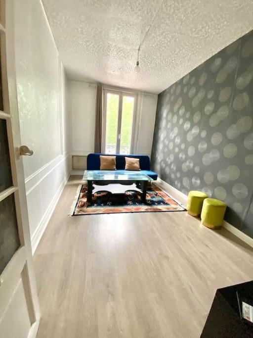 쥬네빌러 Balcon De Paris 아파트 외부 사진